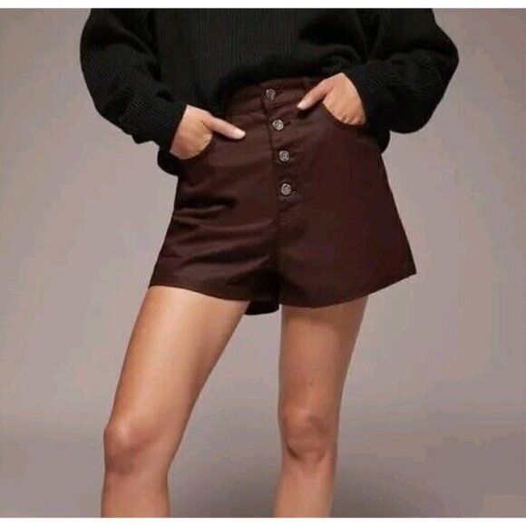 Zara Coated Mom Fit Shorts Burgundy Women’s Size 10 Button Fly Relaxed Fit - Picture 1 of 11